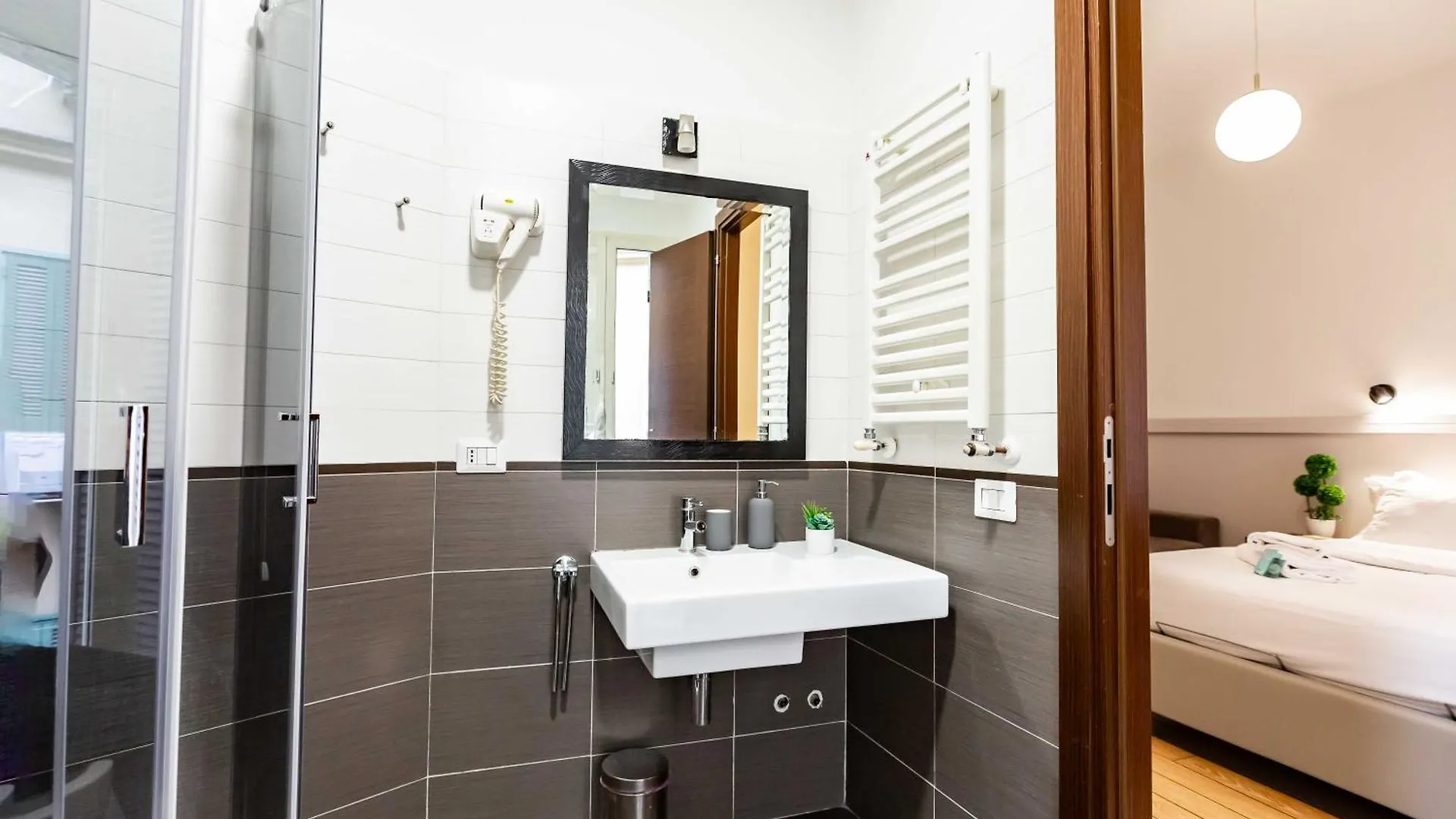 Renovated 2-Bdr Flat Statuto - Zen 51 Apartment Rome 0*,