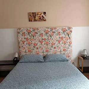  Pensjonat Affittacamere , Near Trastevere Station