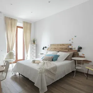 2* בית הארחה Maison Coquette